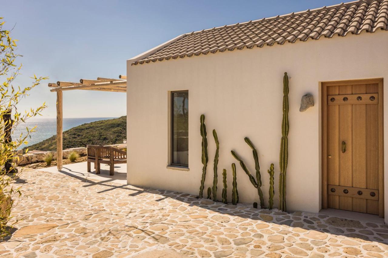 Spathes Suites Kefalonia - Luxury Suites Ratzaklíon エクステリア 写真