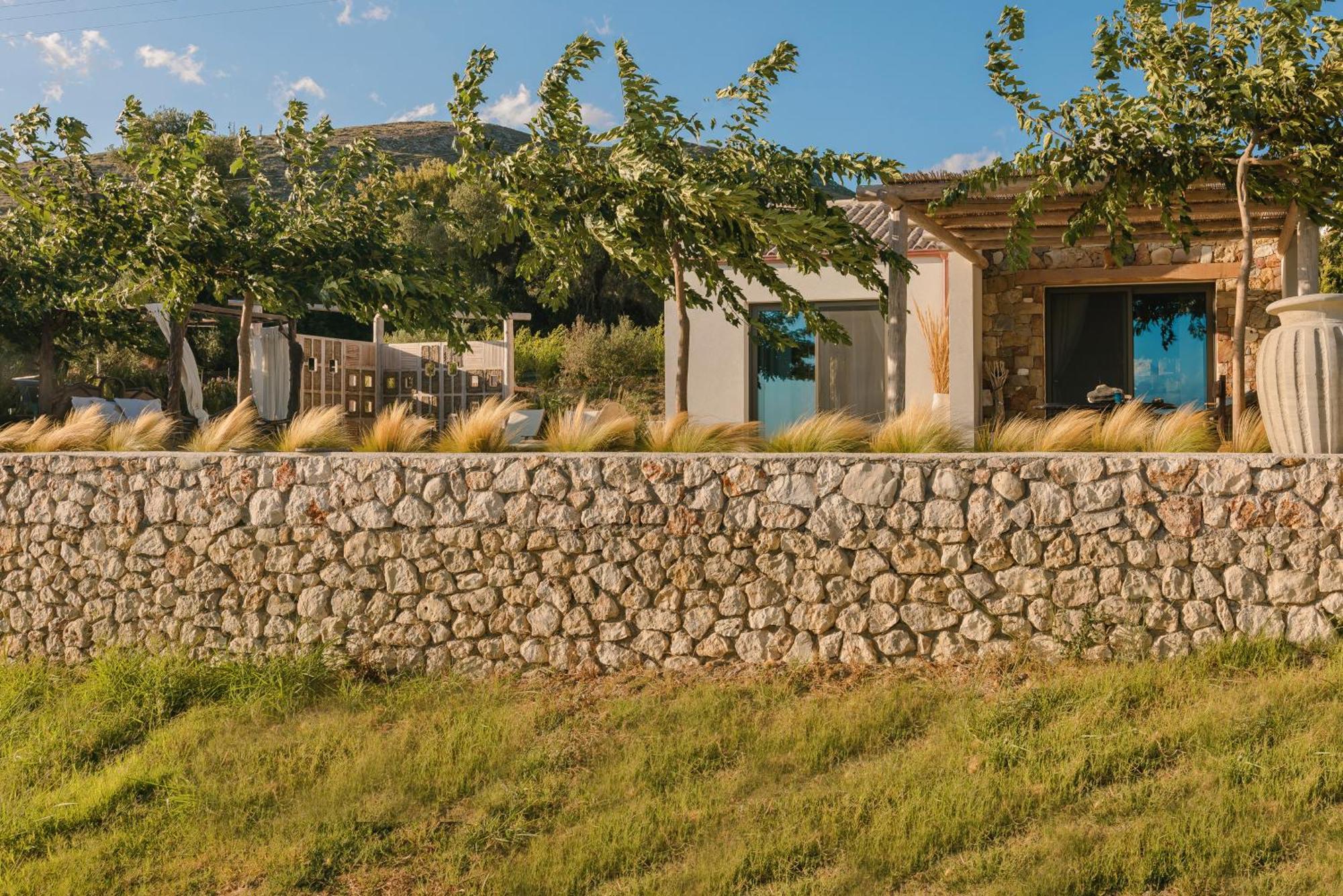 Spathes Suites Kefalonia - Luxury Suites Ratzaklíon エクステリア 写真