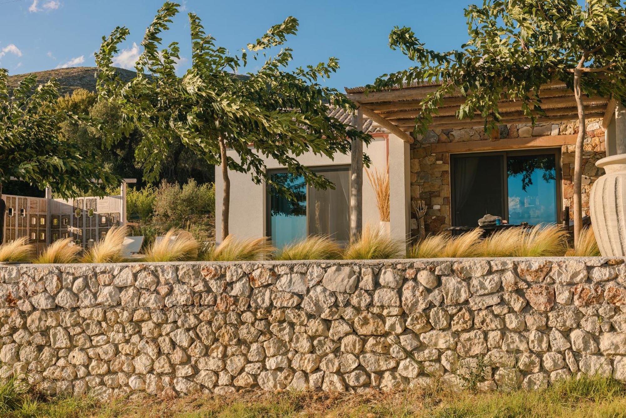 Spathes Suites Kefalonia - Luxury Suites Ratzaklíon エクステリア 写真